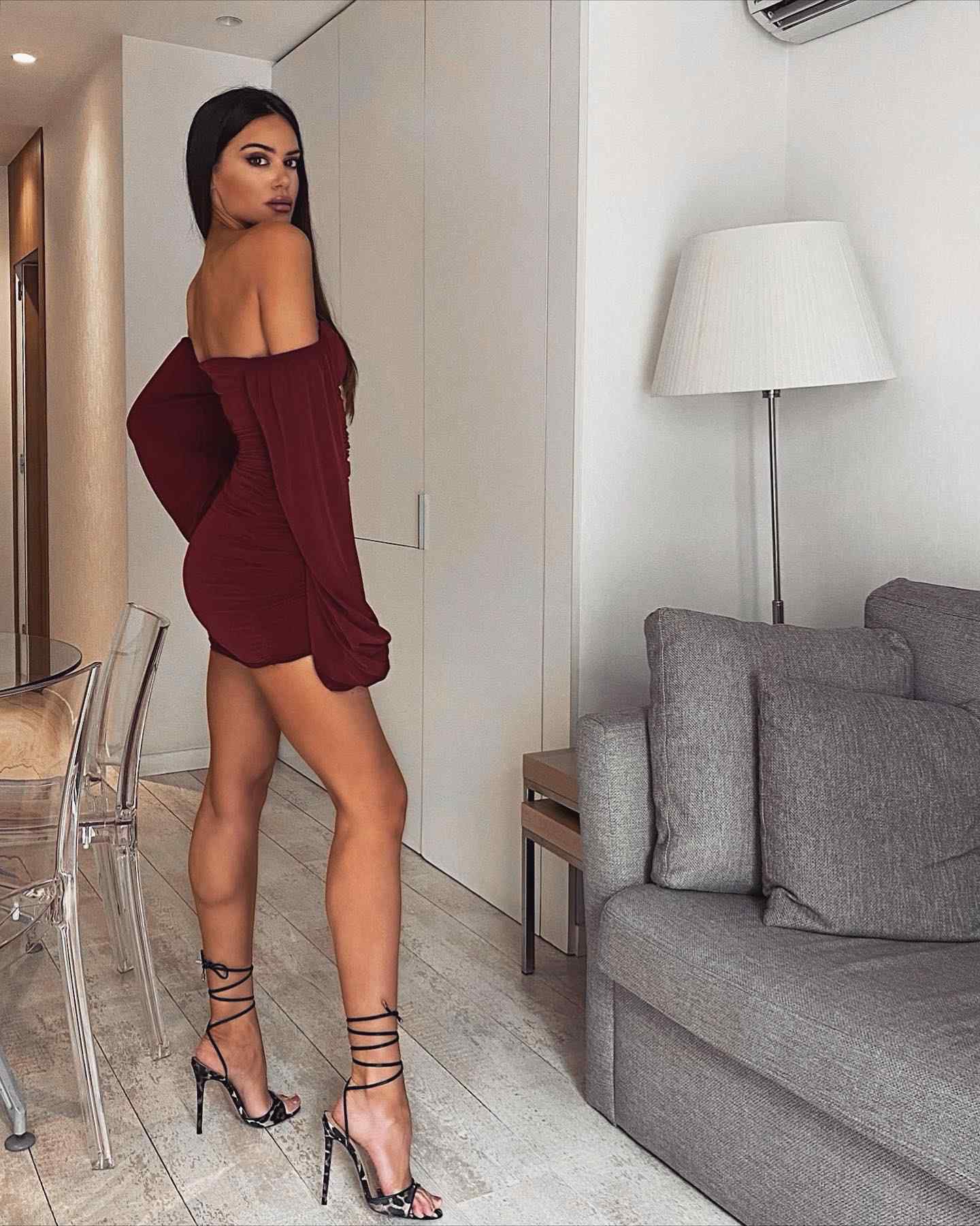 Mini dress in burgundy red color